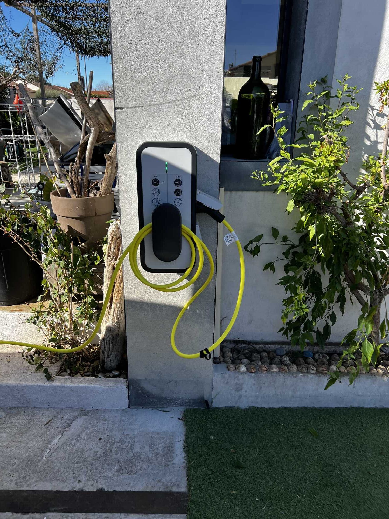 évitant la surcharge du réseau de la maison.